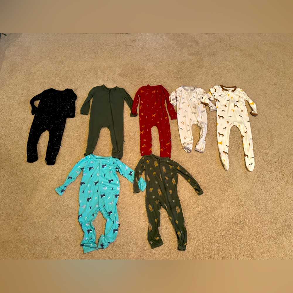 7 Kyte Baby Sleepers all in great condition